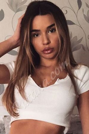 Юля, метро Улица Академика Янгеля