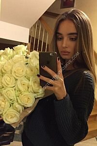 Неля, метро Спартак